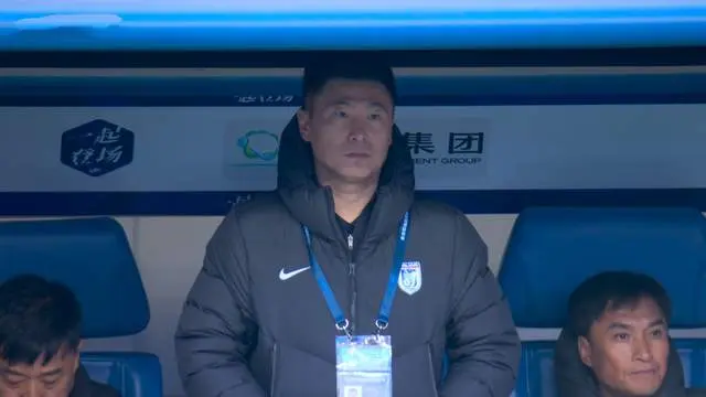 都超保持了, 缺阵, 右膝撕裂 都超保持了, 缺阵, 右膝撕裂