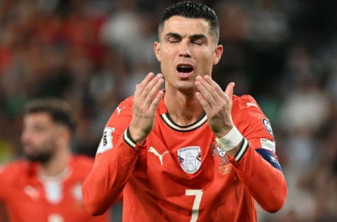 他发文为球, 日凌晨 他发文为球, 日凌晨